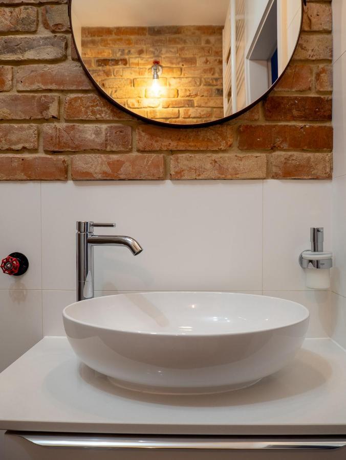 Brick House - Apartament Zoska Wrocław Eksteriør bilde