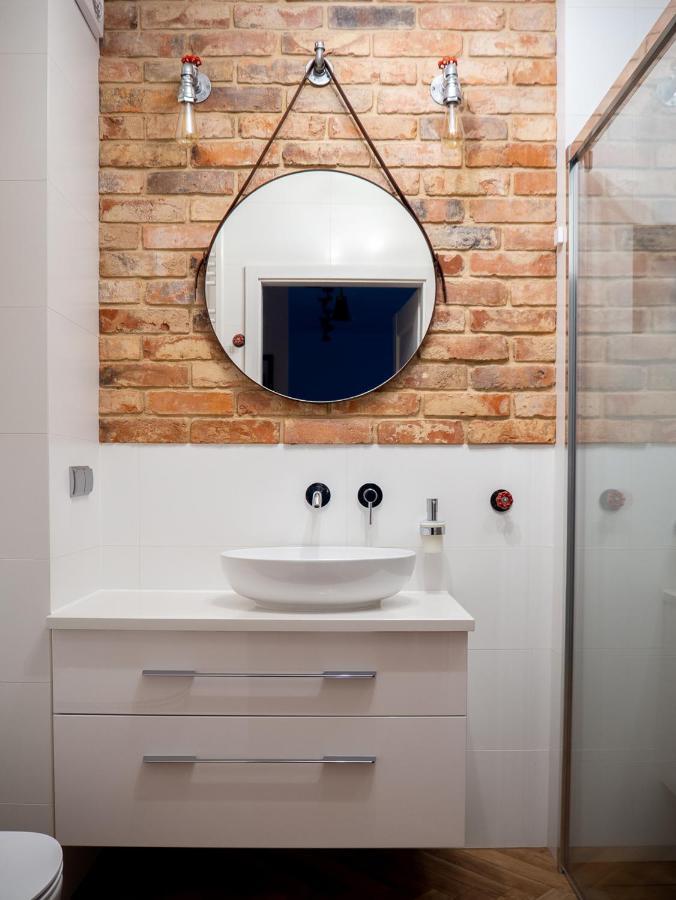 Brick House - Apartament Zoska Wrocław Eksteriør bilde