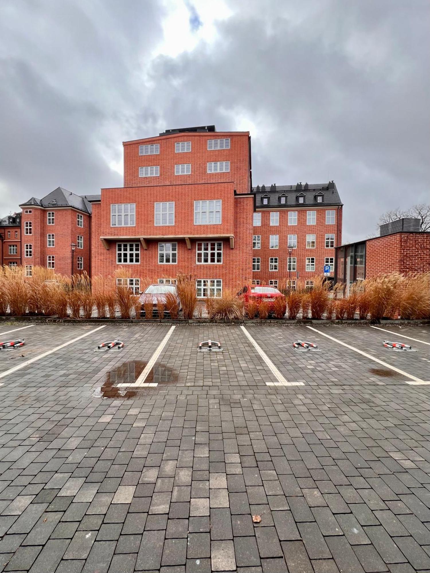 Brick House - Apartament Zoska Wrocław Eksteriør bilde